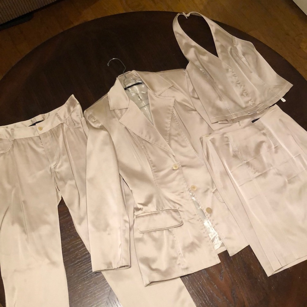 Janet Howard 4-piece women’s suit